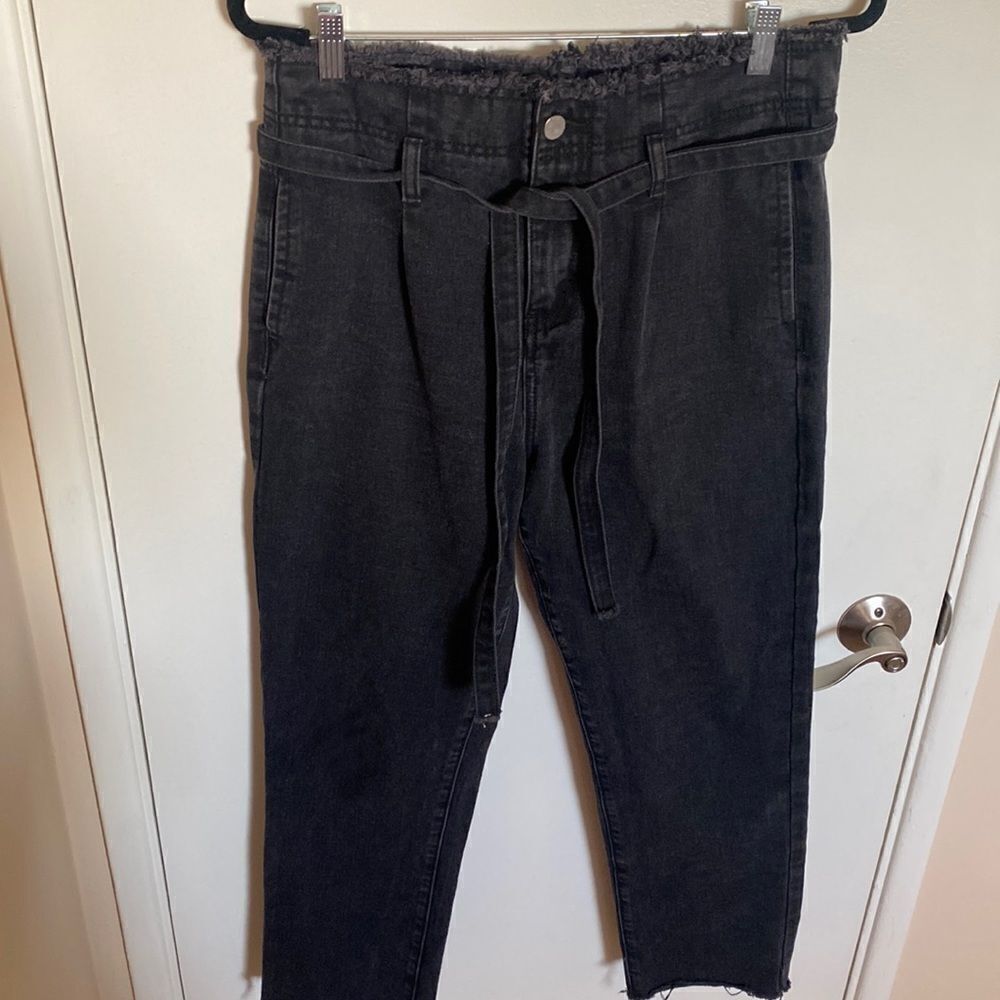 REDIAL- Paper-bag waisted raw hem cut-off jeans- faded black/grey- Size 12